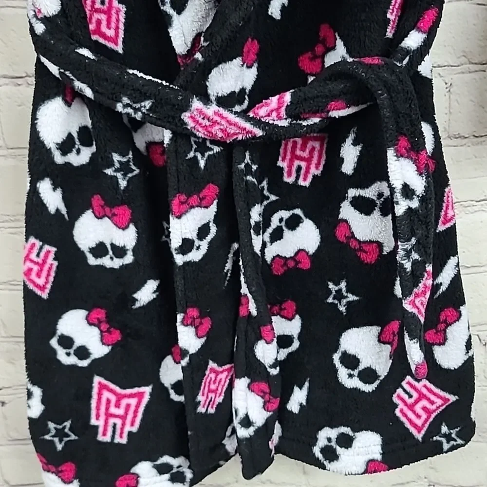 Monster High Girls MH Bathrobe Faux Fur Black/Pink Plush Fleece Robe Skull Bow